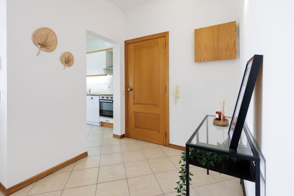 Sea-Front 1' Min! - Apartment With Ac & Wifi Quarteira Esterno foto